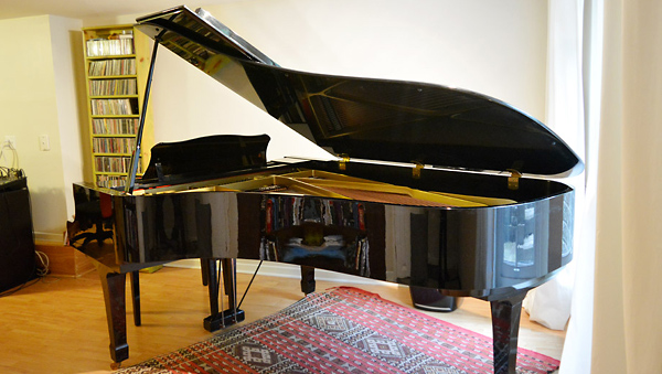 Yamaha C7 Grand Piano